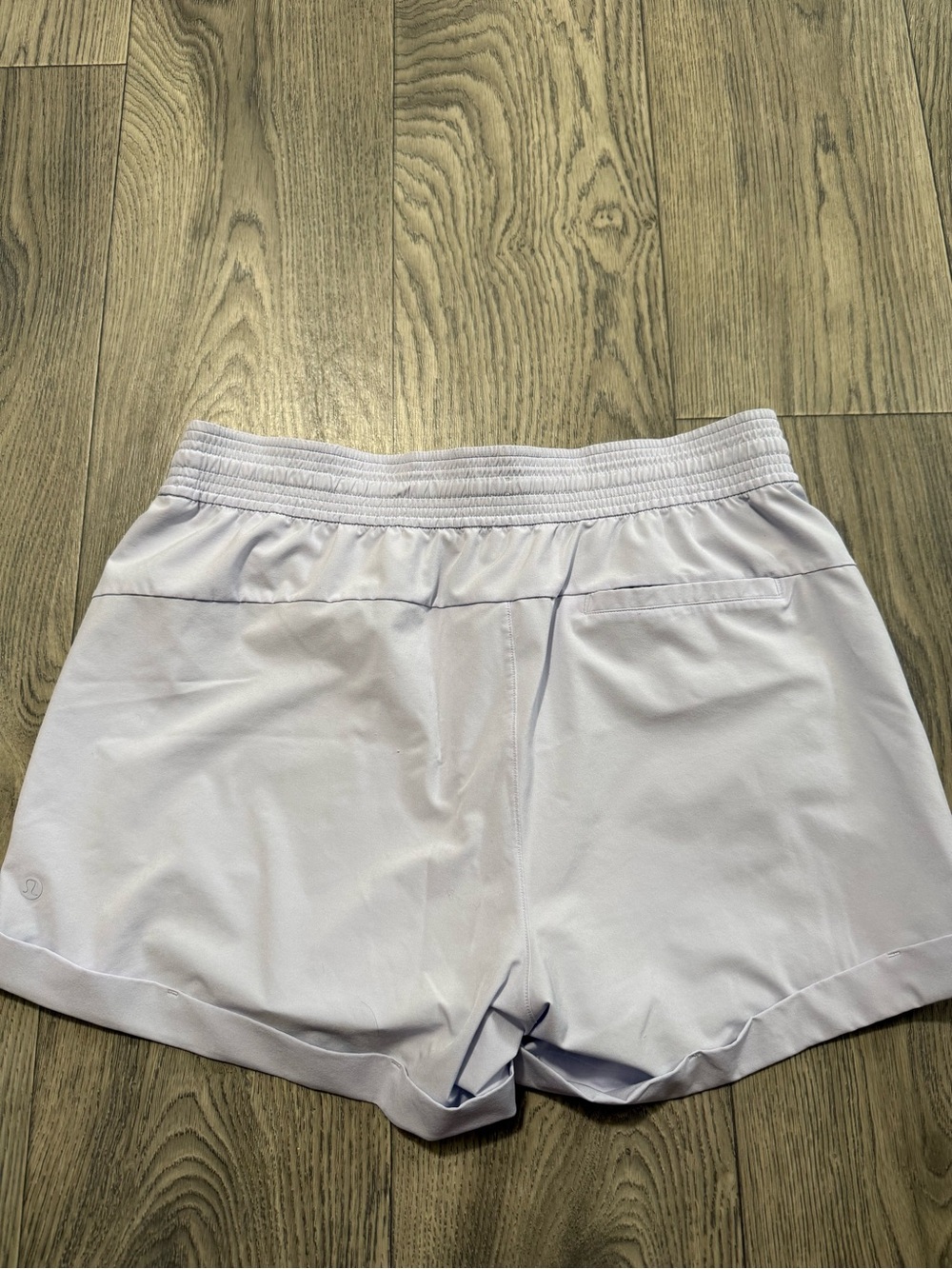 Lululemon - Picture 3 of 8